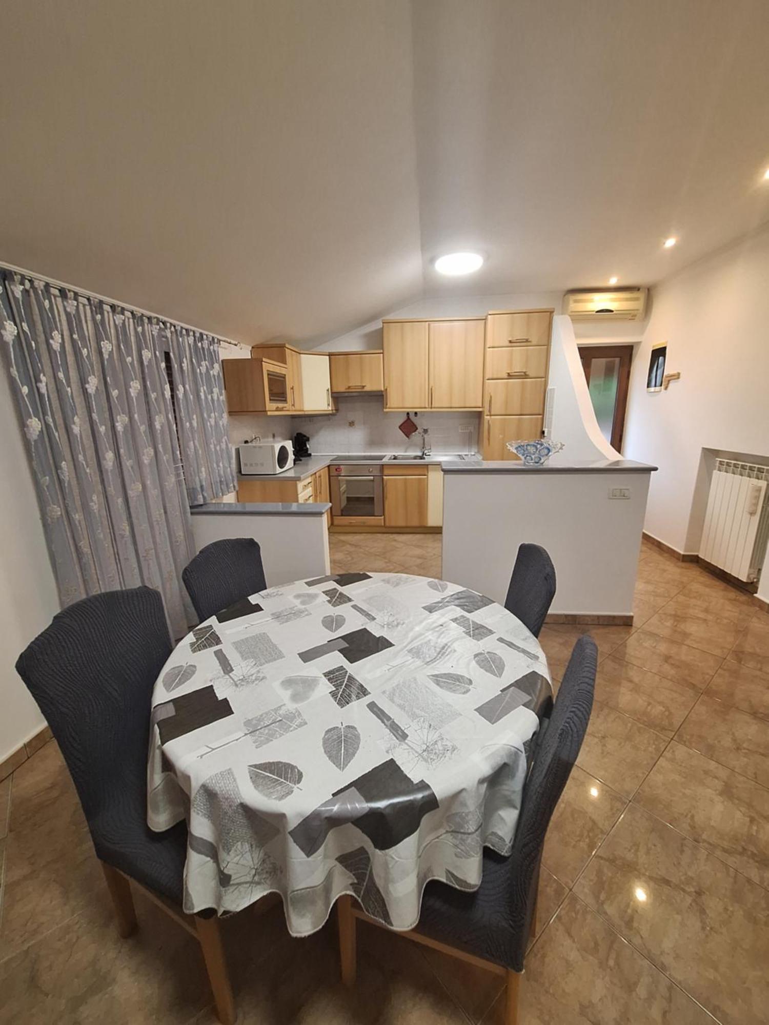 App Keti Apartment Umag Ngoại thất bức ảnh
